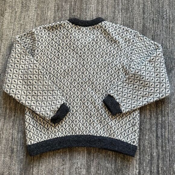 Vintage L.L. Bean Made in Norway Nordic Clasp Wool Cardigan Sweater, M - Picture 2 of 6